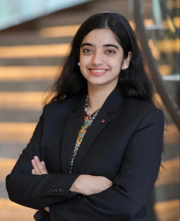 CA-Priyanshi-Agarwal-photo